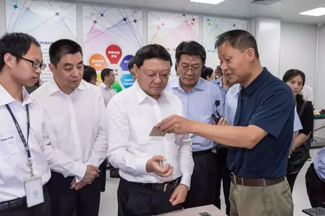 广东省委常委、深圳市委书记王伟中率队到HB火博体育
激光调研座谈